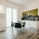 Al 13 Verde - Lakeside Leisure & Business