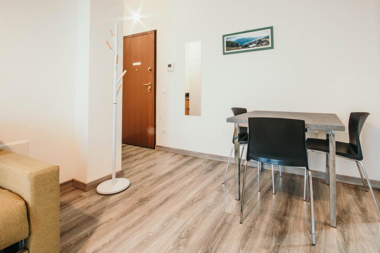 Al 13 - Lakeside Leisure & Business Appartamento *