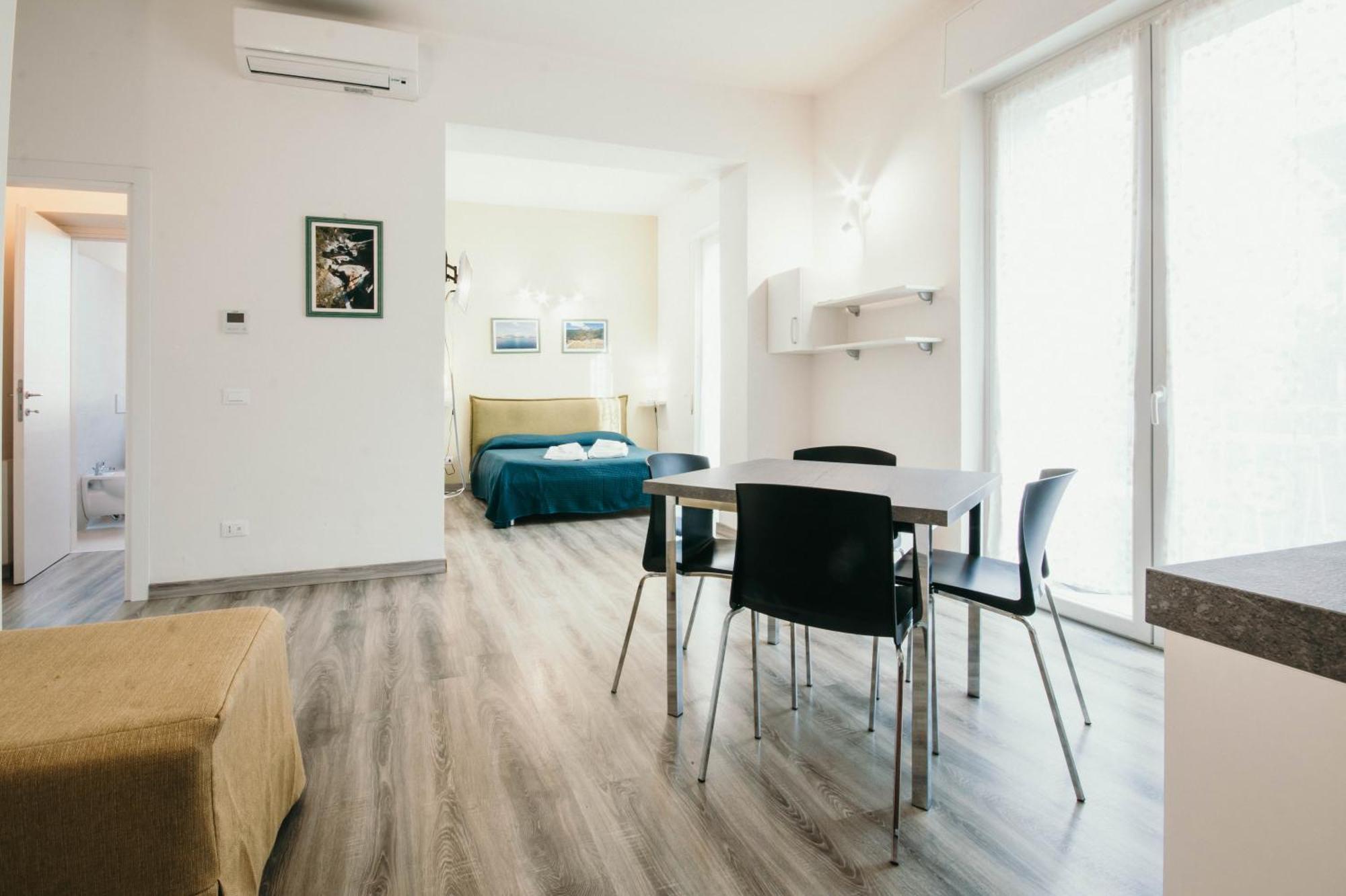 Al 13 - Lakeside Leisure & Business Appartamento *